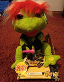 Gemmy Frogz Dance to "Party Started" - Rare 80s Rock It, Rap It Ribbit Fun!