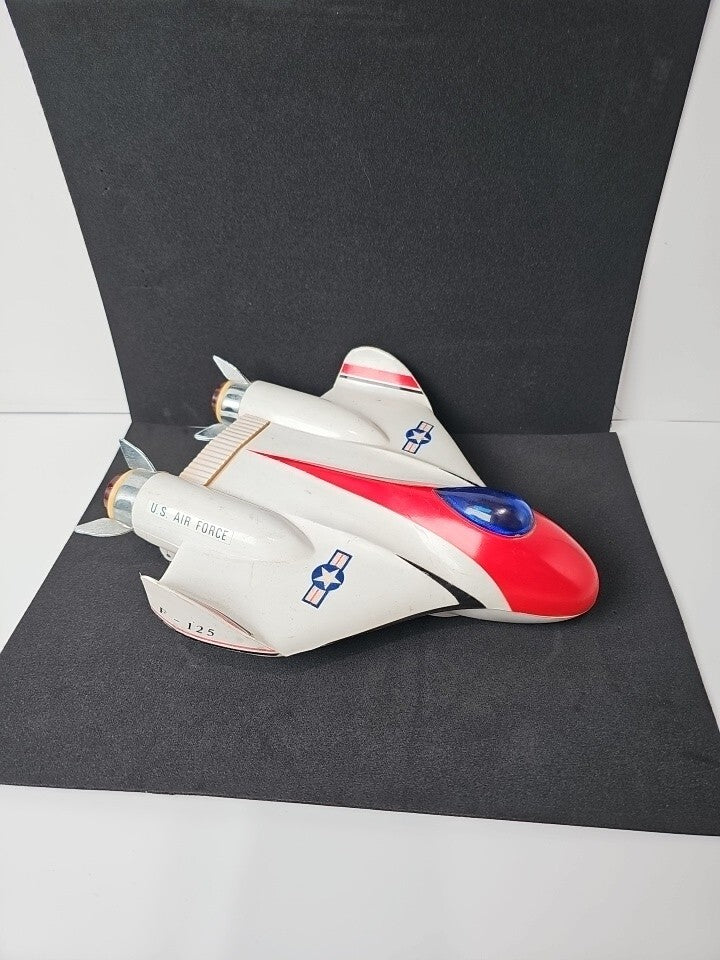 Working US Air Force Super Jet Fighter F-125 Mekka Solid State AM Radio Vintage Model