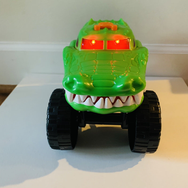 Winroth Racing Road Rippers Crocodile Monster Truck Toy with Light and Sound Effects