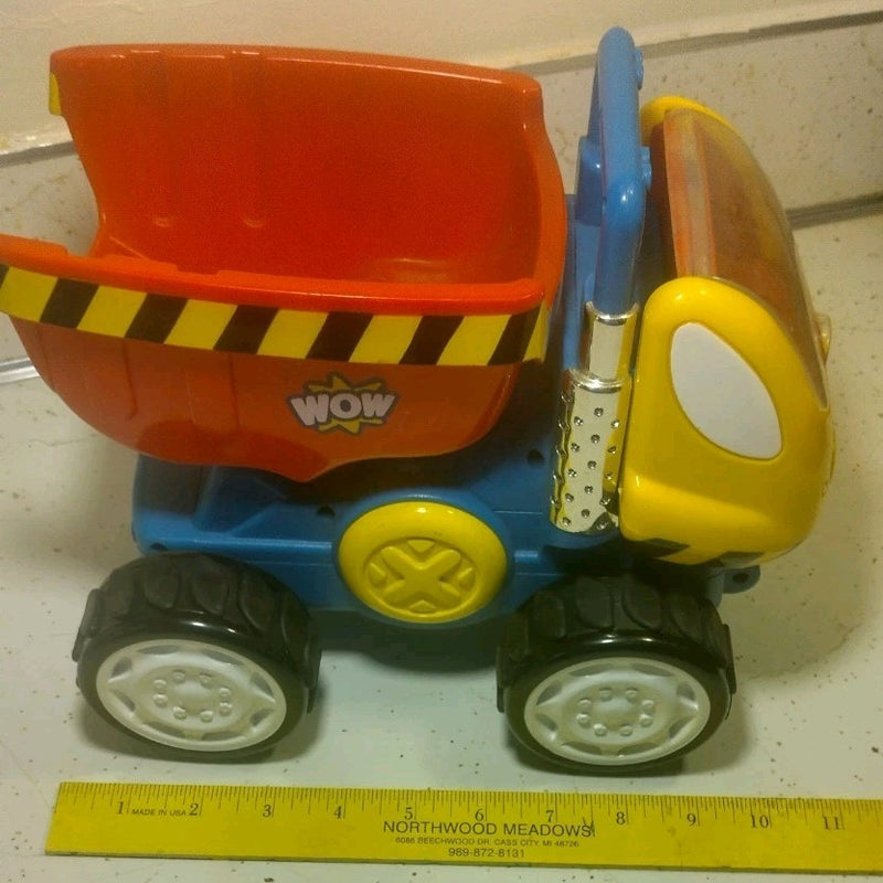 Dustin Push-and-Go Dump Truck with Realistic Sounds