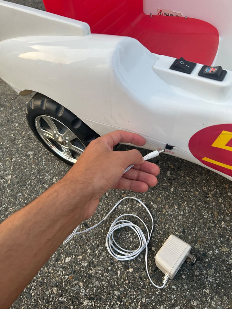 Speed Racer MACH 5 Electric Ride-On Car for Kids Magic Cars 4