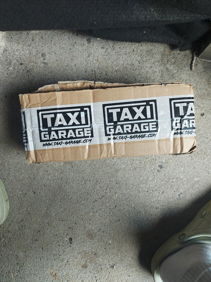 Taxi Garage Charger for Crazy Cart XL with Sticker Included New Magic Cars Variant 0