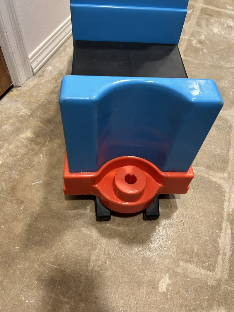 Thomas the Train Ride-On Scooter with Sound and One-Button Music Play Magic Cars 4