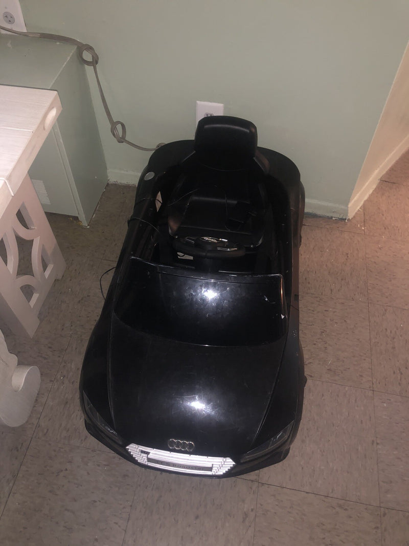 Toddler Electric Ride-On Car with Safe Controls Magic Cars 2