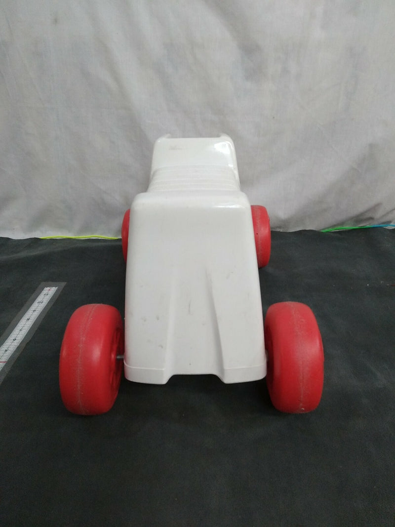 Preowned Tonka Ride-On Toy with 2 Interchangeable Heads Magic Cars 3