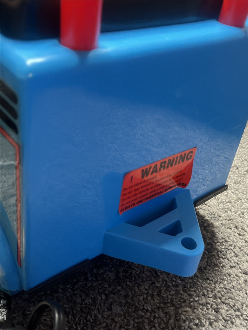 Vintage Motorized Ride-On Thomas the Tank Engine Train with Charger and Track Magic Cars 5