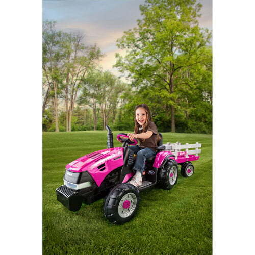 peg perego case ih magnum tractor Case IH Magnum Tractor with Trailer 12V Powered Ride-On