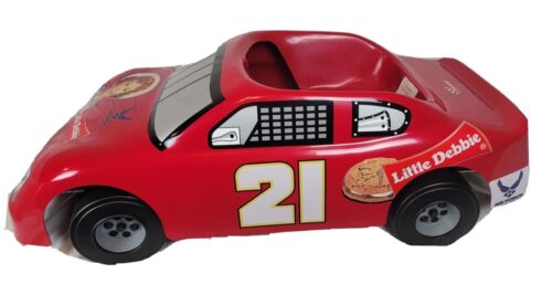Vintage Unique motorized ride on children's Little Debbie Race Car Nascar 21 Brand New